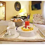 Relais Todini - Residenza D'epoca - Luxury Historic House 5* Todi