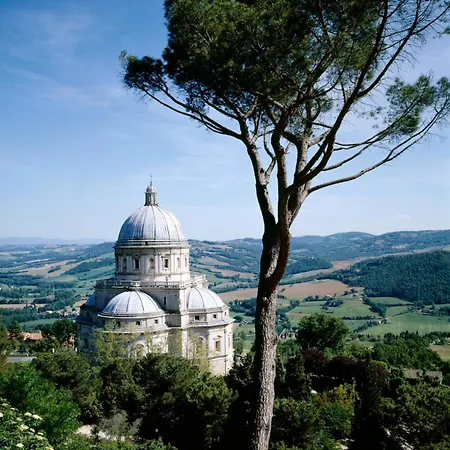 Relais Todini - Residenza D'epoca - Luxury Historic House トーディ
