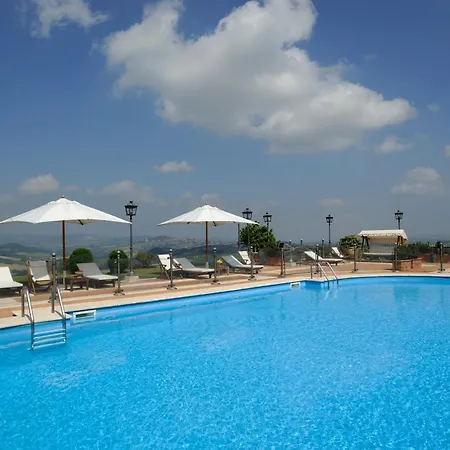 Szálloda Relais Todini 5*