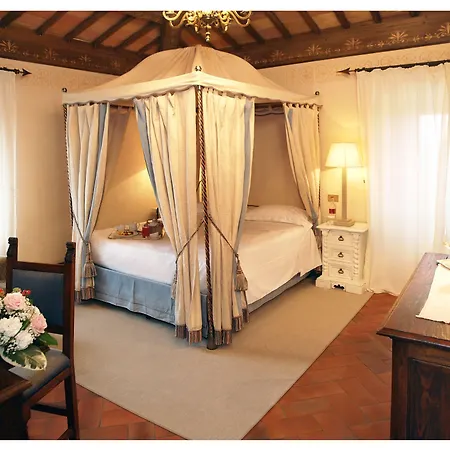 Relais Todini - Residenza D'epoca - Luxury Historic House ホテル トーディ