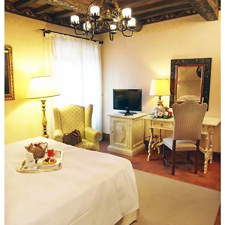 Hotel Relais Todini - Residenza D'epoca - Luxury Historic House