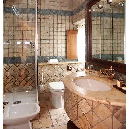 Relais Todini - Residenza D'epoca - Luxury Historic House 5* טודי