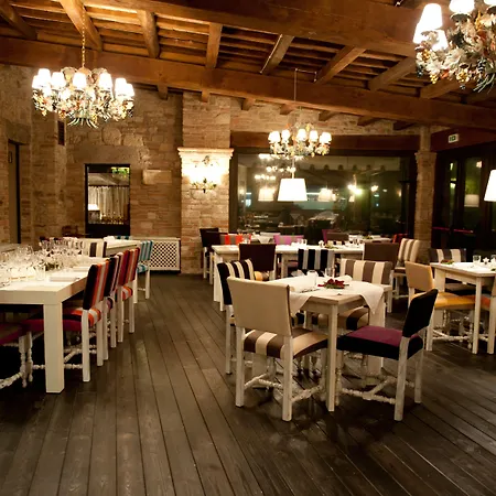 ホテル Relais Todini - Residenza D'epoca - Luxury Historic House トーディ