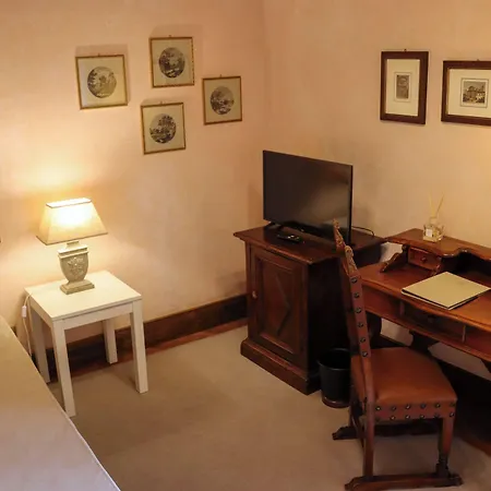 Hotel Relais Todini - Residenza D'epoca - Luxury Historic House