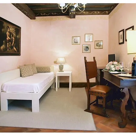 Relais Todini - Residenza D'epoca - Luxury Historic House מלון טודי