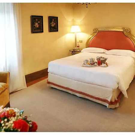 Relais Todini - Residenza D'epoca - Luxury Historic House Hotell