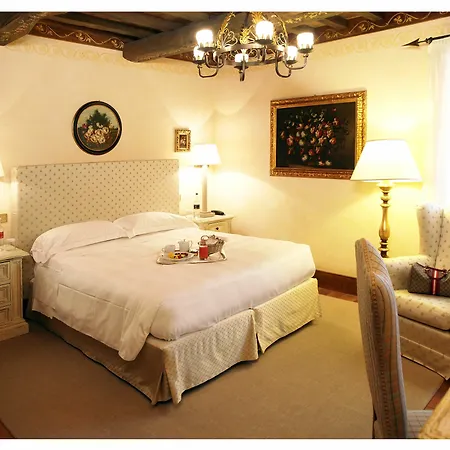 Relais Todini - Residenza D'epoca - Luxury Historic House 5*