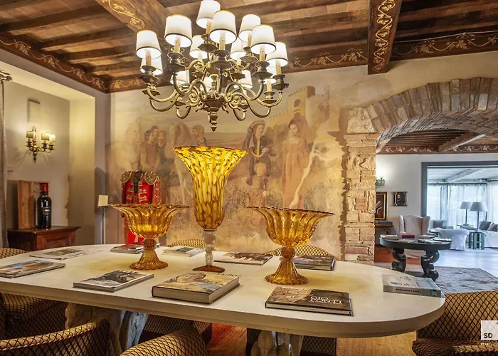 Hotel Relais Todini - Residenza D'epoca - Luxury Historic House