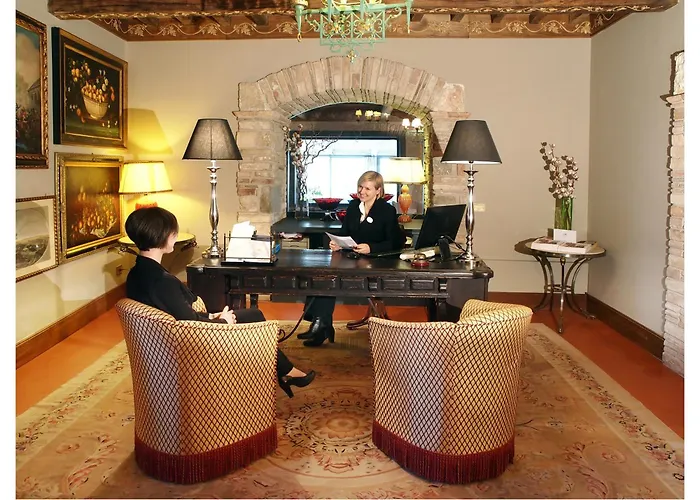 Relais Todini - Residenza D'epoca - Luxury Historic House 5*