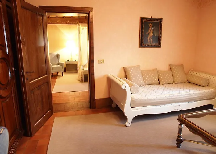 Relais Todini - Residenza D'epoca - Luxury Historic House